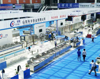中国厨都酒店不锈钢设备展会盛大开幕，上千酒店粉色视频免费网站设备厂家云集，现场惊现机器人厨师